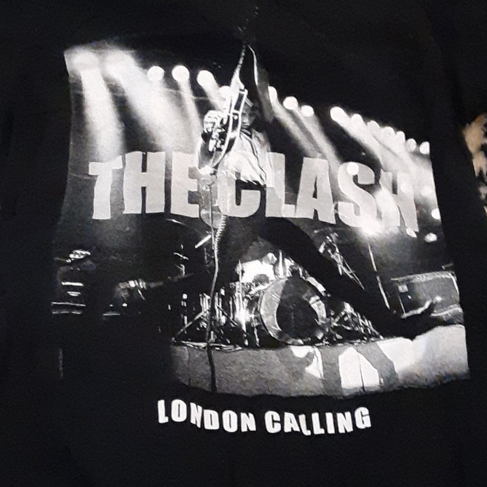 Clash tee